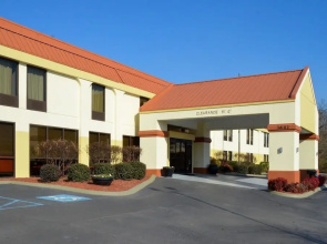 Clarion Inn Near Lookout Mountain