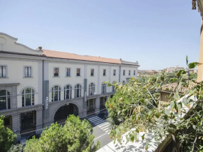 Minzoni Apartment