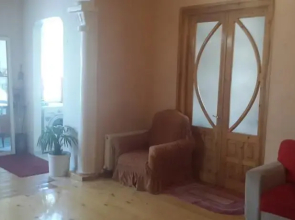 Gio's Guest House