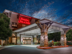 Hampton Inn & Suites Windsor - Sonoma Wine Country