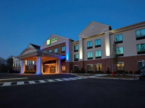 Holiday Inn Express Bordentown - Trenton South by IHG