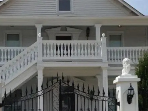 The Hotel Magnolia