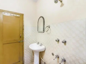 2 BR Guest house in Kasol, by GuestHouser (E8C6)