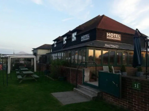 River Haven Hotel
