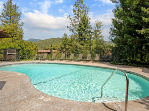 Best Western Plus Yosemite Gateway Inn