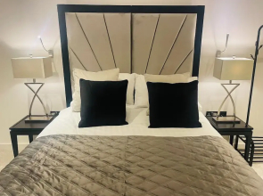 St Albans City Retreat - 2 Bed Apartment