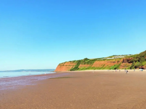 The Pilots Lodge Sleeps 6