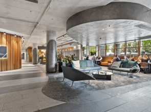 Stylish Studio in Acton With Stunning Water Views