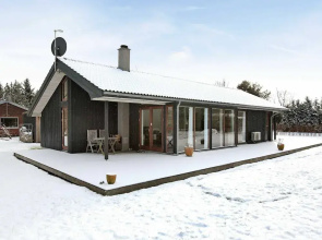 8 Person Holiday Home in Dannemare-by Traum