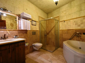 Harman Cave Hotel