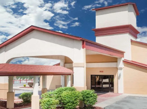 Ramada by Wyndham Columbia