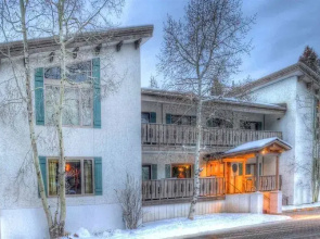 Vail Village 3 Bedroom Condo - Walk to Gondola One!