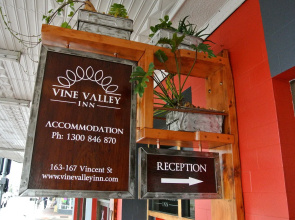 Vine Valley Inn