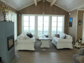 Torshaug 4 bedroom cabin