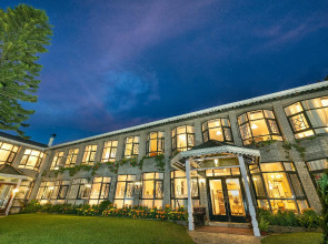 The Elgin Silver Oaks, Kalimpong