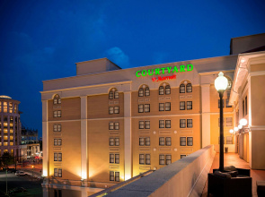 Courtyard by Marriott Norfolk Downtown