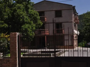 Hotel Kavkasioni