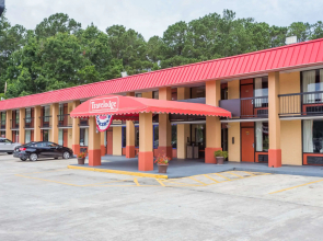 Travelodge by Wyndham Savannah Area/Richmond Hill