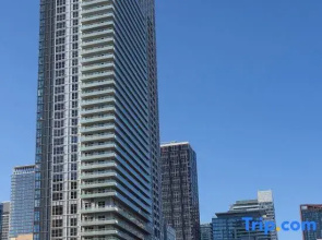 DT CN tower 3BR2BA Lake View king bed/ parking
