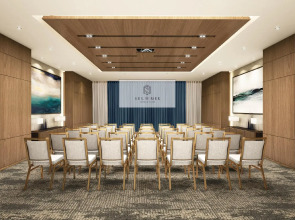 Prince Hotel Da Nang (Formerly Sel de Mer Hotel & Suites)