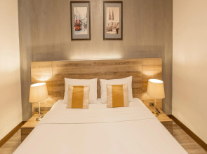 B2 Bangna Premier Hotel