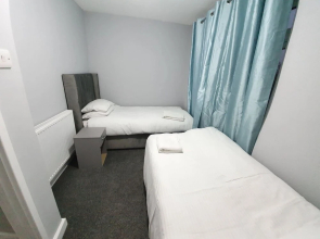 BookedUK - Stylish Apartment in Harlow