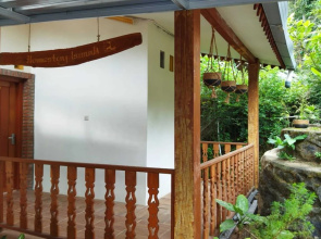 Borobudur Kampung Homestay - Ismudi