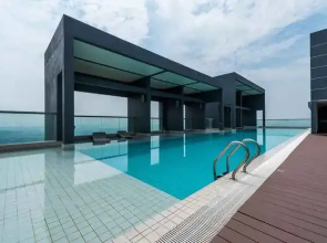 SPACIOUS HOME 3BR10PX LakeFront 5mins2MMU cyber