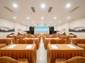 Moonlight Impression Hotel (Meishan Dushi Lixiang)