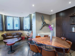 Vallat Lodges Annecy Lake  James Suite