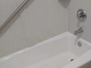 Budgetel Inn & Suites