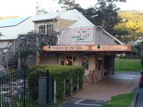 Avoca Beach "Cape Cottage"