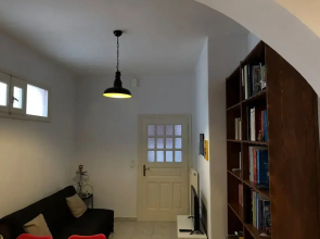 Cozy and Peaceful Apartment in the Center of Naxos
