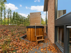 Cosy Holiday Home in Soesterberg With hot tub