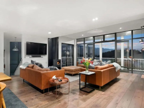 10 The Terrace