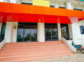 Hotel Perdana Syariah by OYO Rooms
