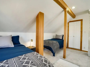 Updated Minneapolis Home in Howe Neighborhood!