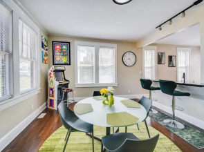 Waterfront Portsmouth Apt: 1/2 Mi to Dtwn & Ferry