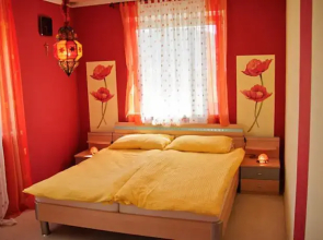 Búzavirág Apartmanház Eplény