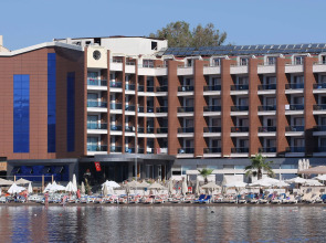 Point Beach Hotel