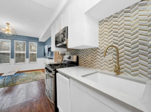 Modern 2 Bedroom in Avondale