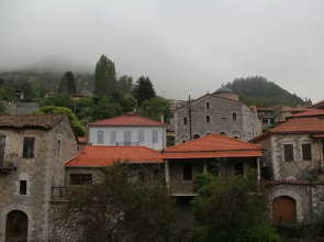 Tsarbou Guesthouse