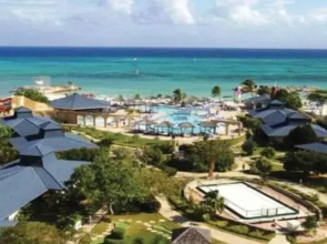 Hotel Breezes Trelawny Resort & Spa