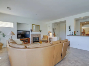 066097: La Quinta Home on Golf Course w/ Pool!