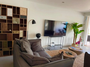 Princess Blue, 3BDR, Beach Front Deluxe, Orient Bay, Pool, Wifi 100 Mps