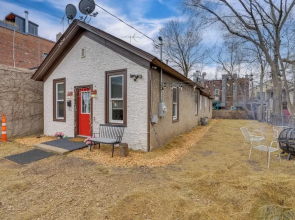 < 1 Mi to Xcel Energy Center: Walkable Hideaway!