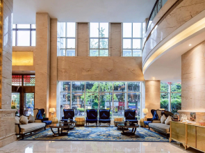 Chengdu Rising Butterfly Hotel