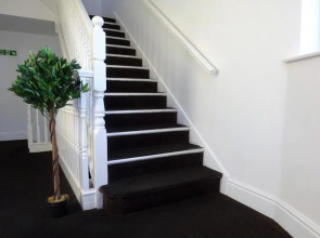 Wigan Central I 1 & 2 Bed Executive Apartments I Family Rooms I Private Balcony I Free Parking