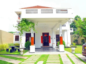 So What Boutique Hotel