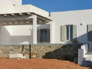 2 bedrooms house with sea view and enclosed garden at Antiparos 1 km away from the beach